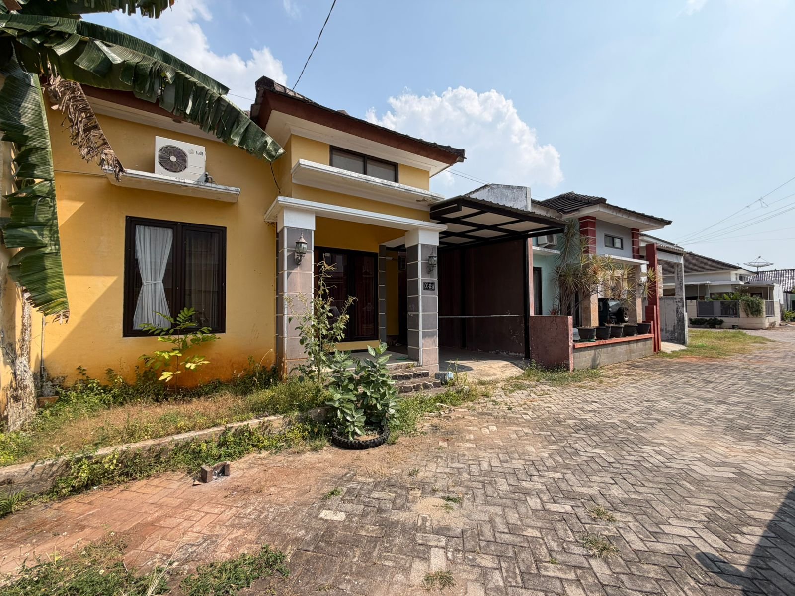 Rumah Cluster Karang Indah